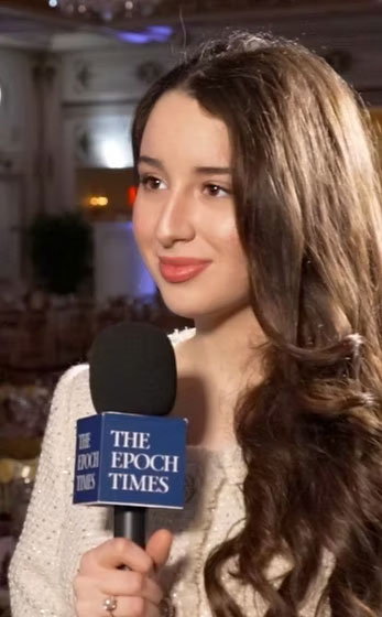 Chloe-Castillo_reporter-The-Epoch-Times Chloe Castillo